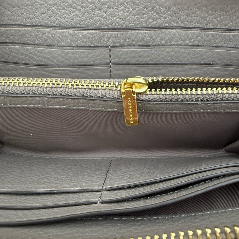 Tory Burch Perry Wallet - Picture 10 of 10